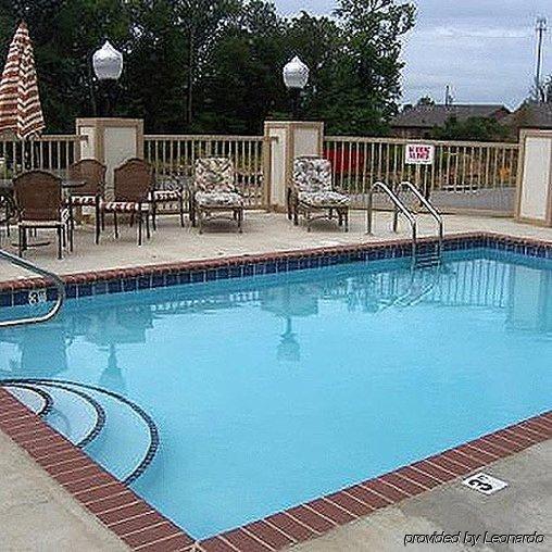 Econo Lodge Inn & Suites Брайънт Съоръжения снимка