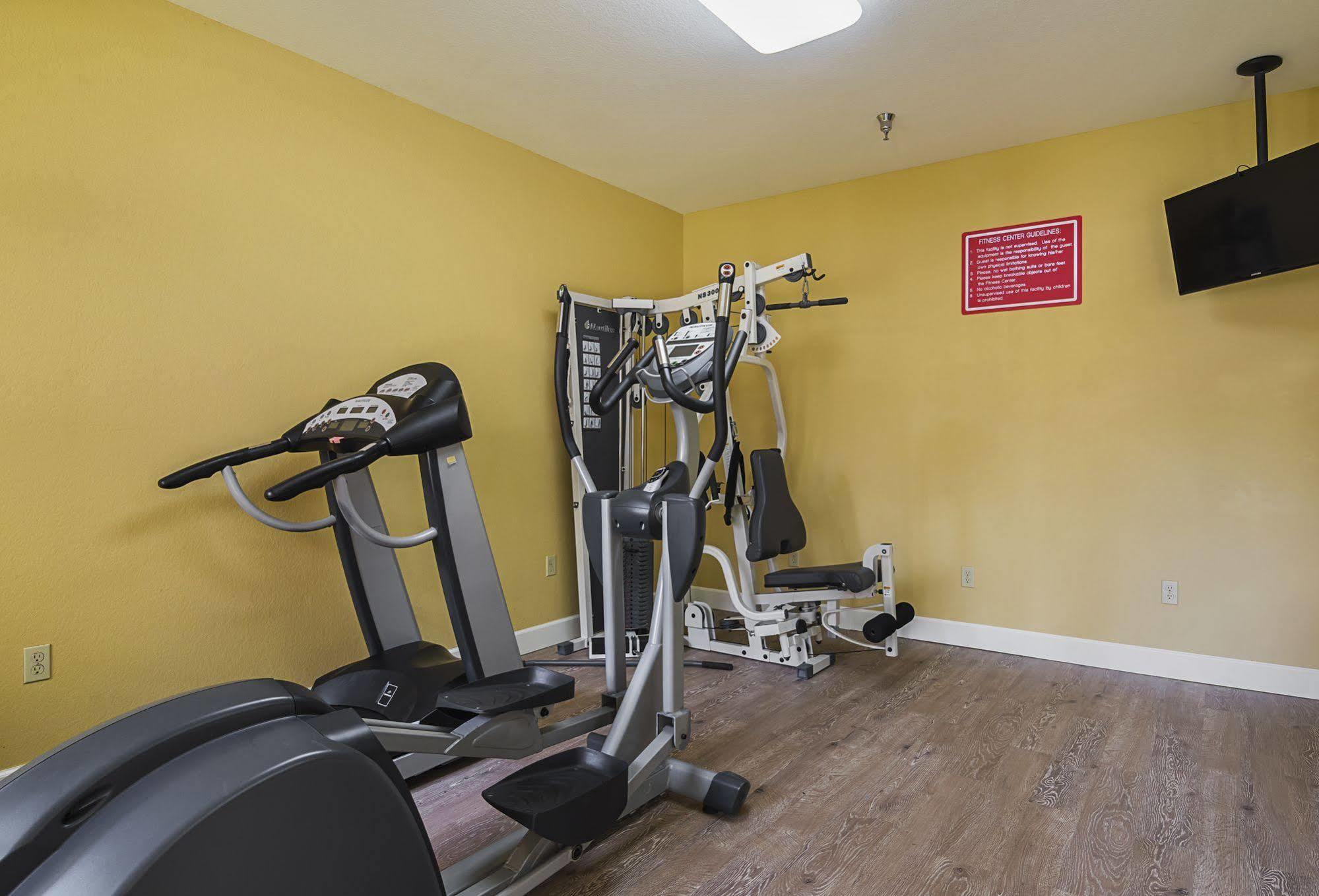 Econo Lodge Inn & Suites Брайънт Екстериор снимка